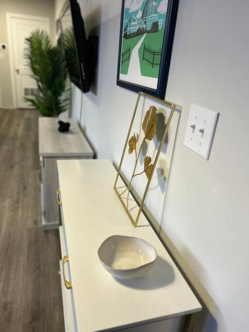 Modern Loft!/Free Parking/Long Stay Friendly! Детройт Екстериор снимка