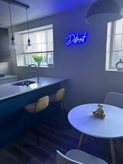 Modern Loft!/Free Parking/Long Stay Friendly! Детройт Екстериор снимка