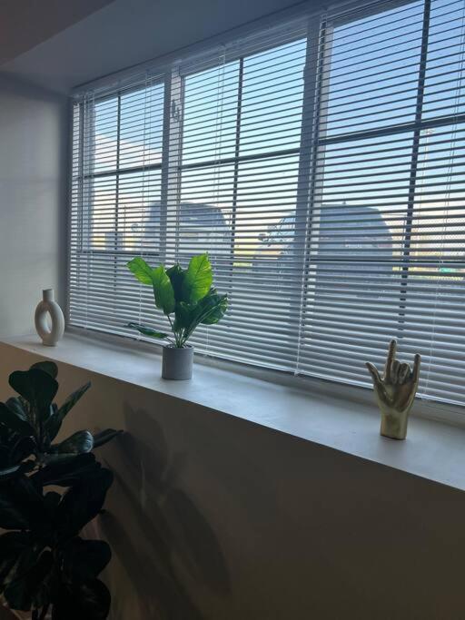 Modern Loft!/Free Parking/Long Stay Friendly! Детройт Екстериор снимка
