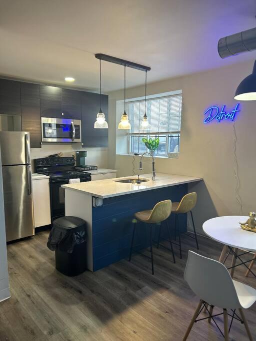 Modern Loft!/Free Parking/Long Stay Friendly! Детройт Екстериор снимка
